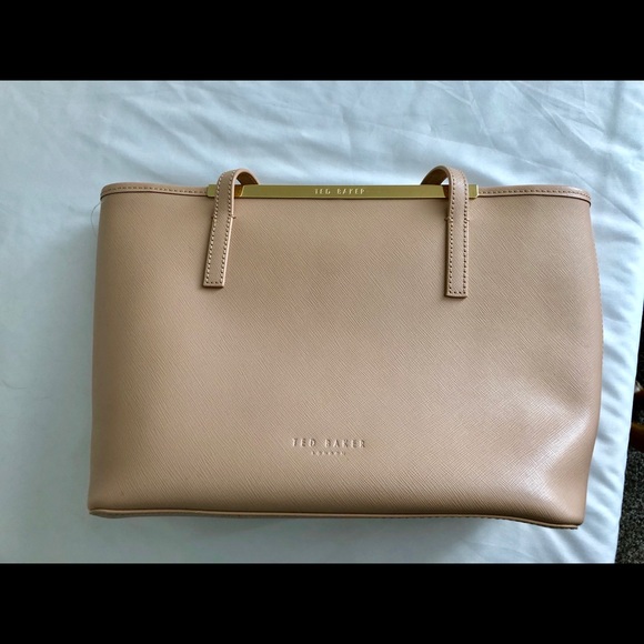 Ted Baker London Handbags - Ted Baker London Bag Ted Baker London Handbags - Ted Baker London Bag